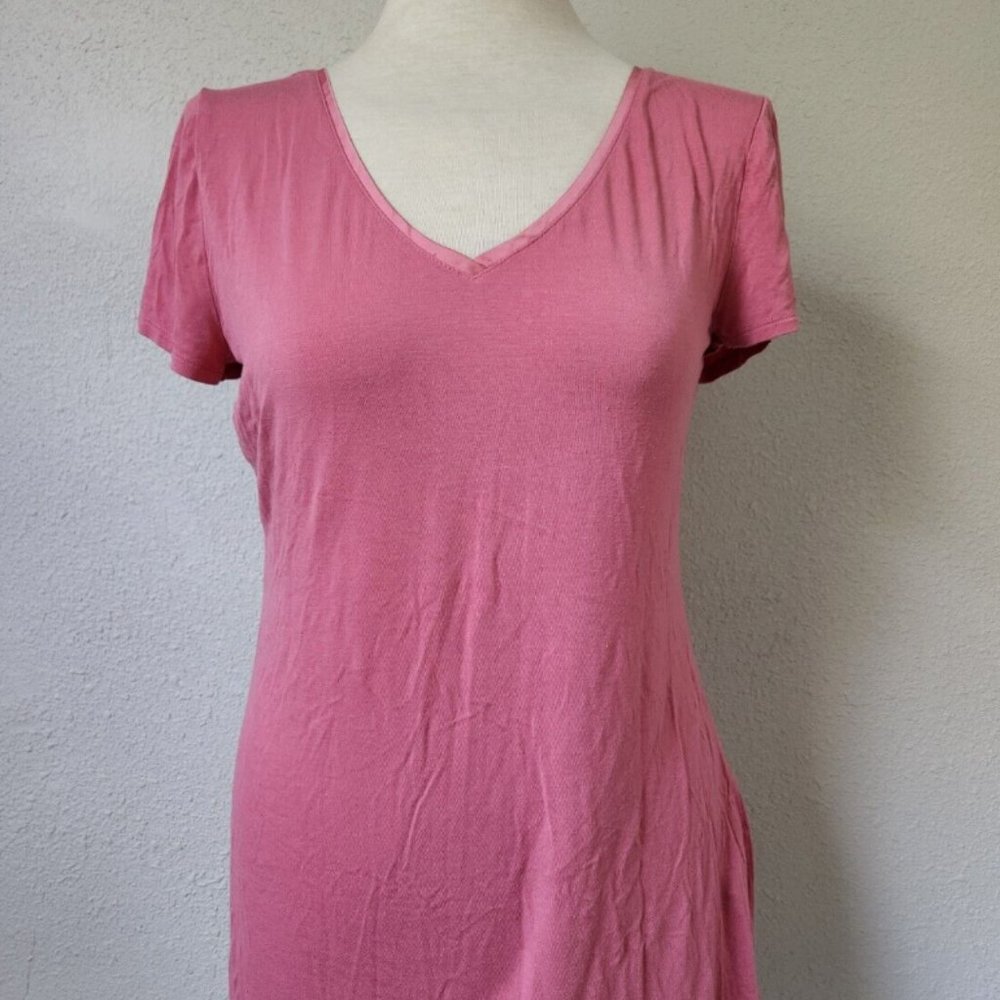 White House Black Market Short Sleeve Everyday V Neck Shirt Pink Womens Small